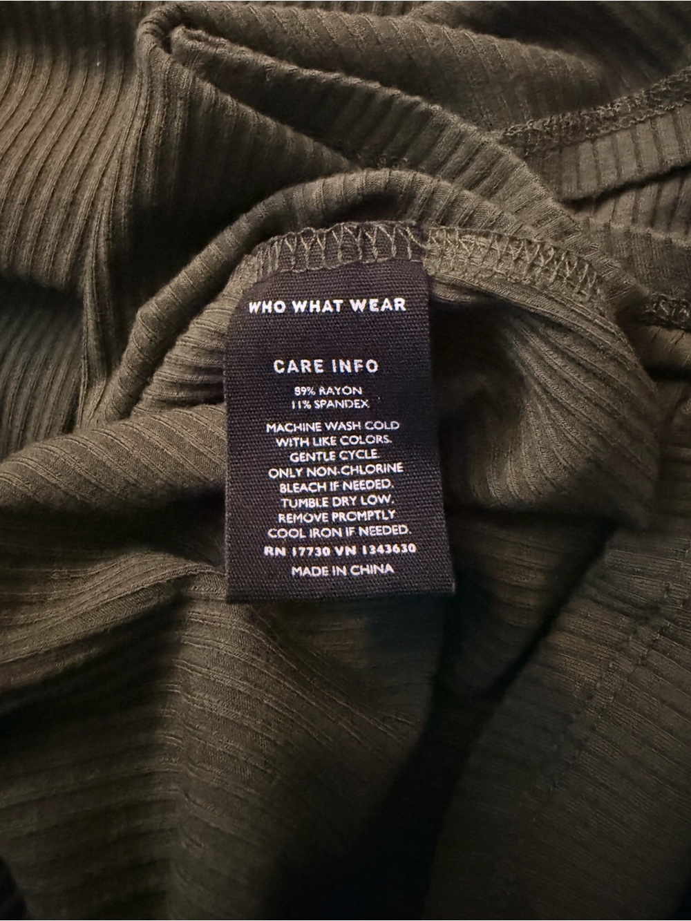 Who What Wear Olive Green Ribbed Long-Sleeve Midi Dress - Picture 4 of 4